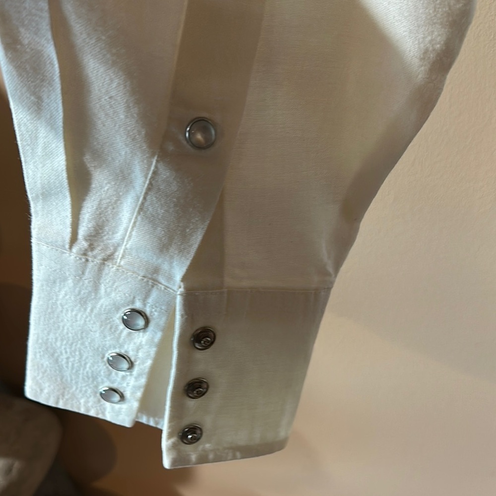 Ely Cattleman Cream Casual Button Down Shirt with Western Yoke - Picture 5 of 5